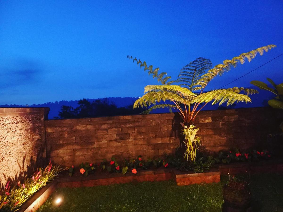 Buyan Lodge Lake View Villa Bedugul  Kültér fotó